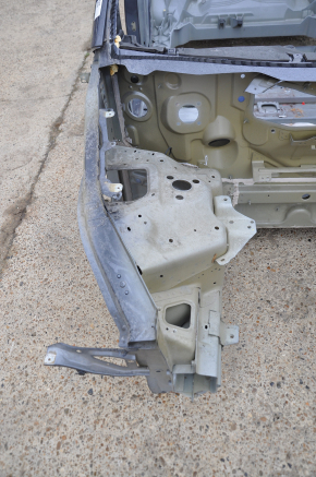 Tesla Model Y 20 front right quarter - on the body, iron panel, graphite
