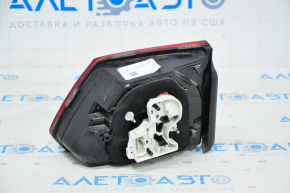 Lamp inner trunk lid left VW Atlas 18-20 prerest scratch