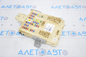 Fuse box under the dashboard Hyundai Santa Fe 17-18