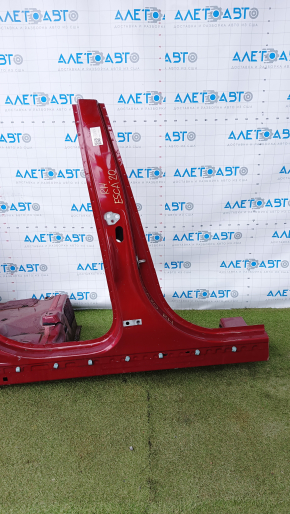 Quarter wing rear right Ford Escape MK4 20-24 with central pillar, red bumpers