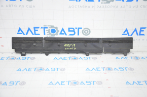 Upper radiator deflector Kia Niro 17-22 HEV, PHEV on diffuser