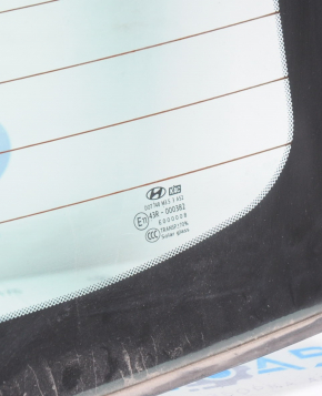 Rear glass Hyundai Sonata 15-19 sand, scratches