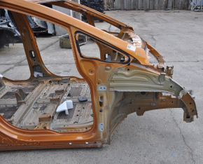 Front right quarter Chevrolet Bolt 17- on the body, orange