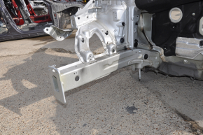 Front right quarter Kia Niro 17-22 HEV, PHEV on body, silver