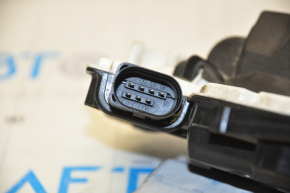 Front left door lock VW Tiguan 09-18
