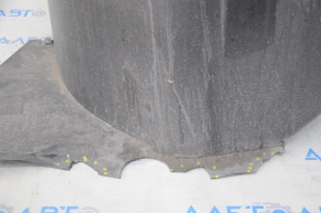 Front right fender liner VW Atlas 18-20 pre-restoration missing fragment, tear in fastening