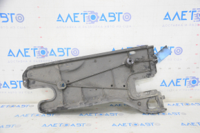 Rear left underbody protection VW Atlas 18 - cracks