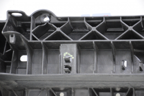 TV panel radiator VW Atlas 18- broken latch