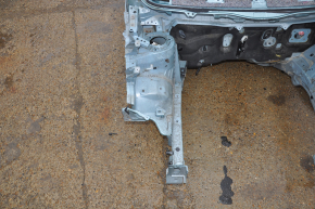 Front right quarter Toyota Prius V 12-17 on the body, green
