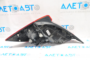 Light outer wing right Honda Civic X FC 16-21 4d water damage, cracks
