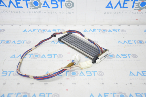 Additional heater Toyota Prius V 12-17 oxidized chips