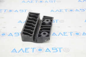 Front left wing bracket VW Atlas 18-20 pre-rest lower