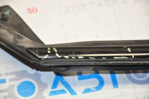 Upper front right door molding Dodge Dart 13-16 black with glass seal, scratches