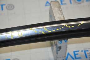 Upper front left door molding Chevrolet Volt 16 - chrome with glass seal, scratches