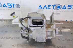 Master brake cylinder with vacuum booster assembly Nissan Leaf 13-17