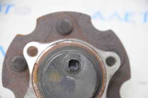 Rear right hub Lexus NX200t NX300 NX300h 15-21 FWD