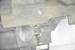 Subaru b10 Tribeca front bumper guard broken, cracked