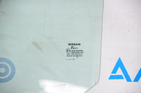 Glass of the rear left door Nissan Sentra 13-19
