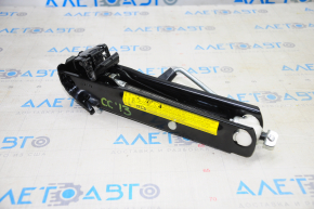 Jack VW CC 08-17