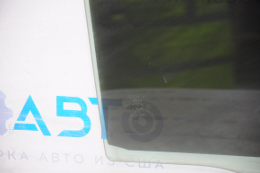 Glass door rear right Toyota Camry v40 scratches