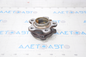 Front right hub BMW X3 G01 19-22 RWD rusty