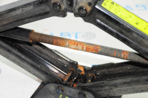Jack Hyundai Sonata 15-19 rusty