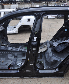 Body pillar central left BMW X3 G01 18- on the body