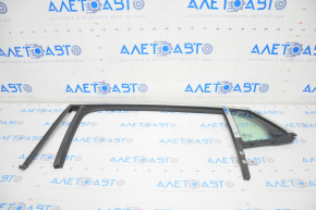 Rear left glass seal with triangle Chevrolet Volt 16 - chrome, scratches