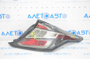 Right headlight Chevrolet Volt 16 - broken glass, cracks