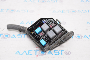 Fuse box underhood Toyota Camry v55 15-17 2.5 usa right, broken fastener