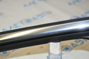 Upper rear right door molding Chevrolet Malibu 16- chrome with glass seal, scratches, for polishing