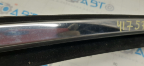 Glass seal with upper molding rear right Chrysler 200 15-17 chrome, minor scratches, for polishing