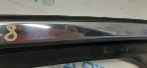 Glass seal with upper molding rear right Chrysler 200 15-17 chrome, minor scratches, for polishing