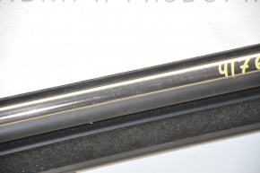 Upper rear right door molding Jeep Cherokee KL 14 - chrome with glass seal, minor scratches