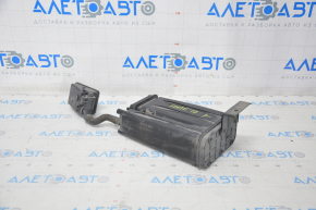 Canister with carbon absorber in assembly Kia Forte 4d 14-18