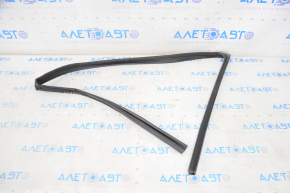 Front right windshield seal for Nissan Rogue 2015