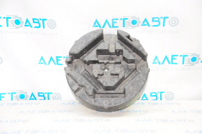 Foam plastic under the Chevrolet Cruze 11-15 tool tear