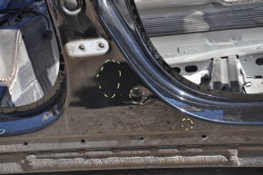Body pillar central right Chevrolet Volt 16 - on the body, bumps, dent