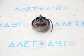 VW Passat b7 12-15 USA fuel filler cap broken off
