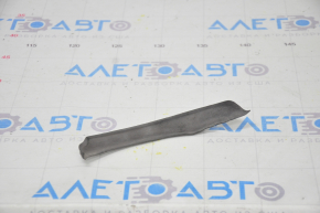 Right wiper grille seal Chevrolet Volt 11-15