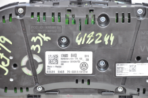 Instrument cluster VW Jetta 19-33k, broken fastener, fracture, air inside glass