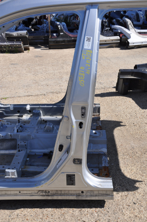 Body pillar central left Nissan Rogue 14-20 on the body, bumps