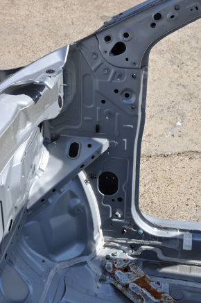 Front right quarter Nissan Rogue 14-20 silver, on the body