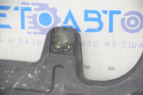 Rear left protection VW Jetta 19 - tears, worn