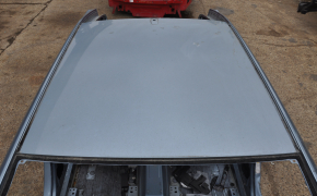 Metal roof Chevrolet Volt 11-15 on the body, dented