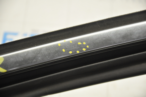 Upper front right door molding with glass seal Infiniti QX30 17- scratches
