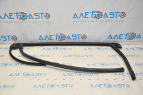 Glass seal rear right Lincoln MKX 16- with upper chrome molding, scratches, for polishing