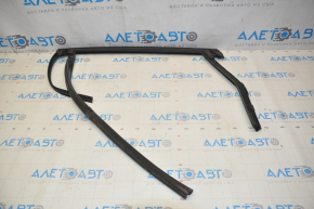 Upper door molding with glass seal rear right Lincoln MKC 15 - scratches, for polishing