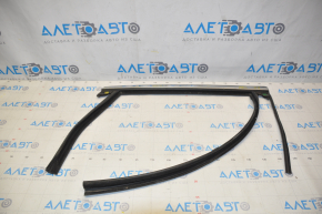 Upper door molding with glass seal rear right Lincoln MKC 15 - scratches, for polishing