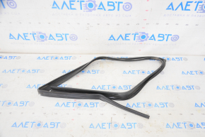Rear right glass seal for Lexus ES350 07-12